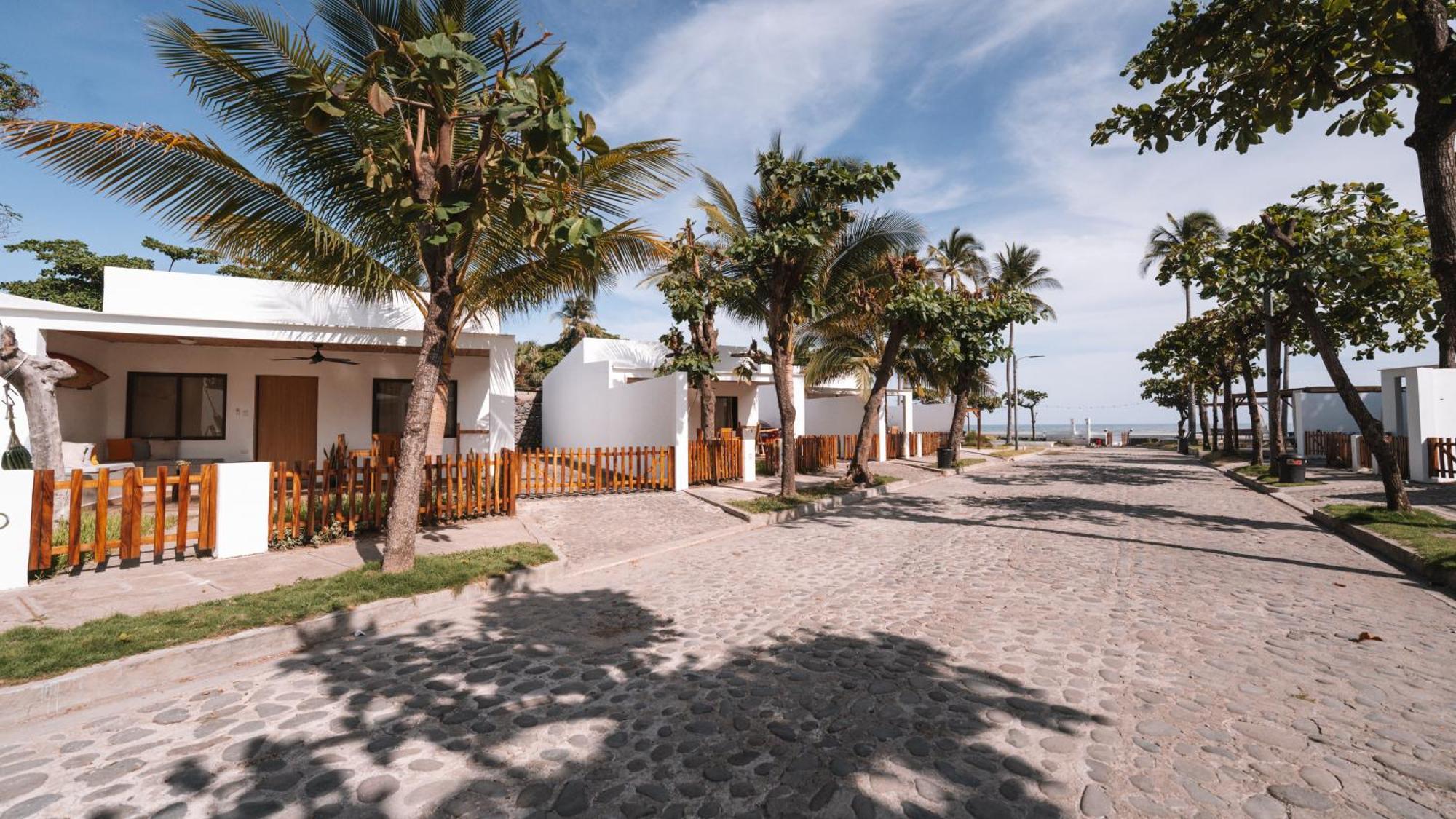 Coco Surf Tropical Village La Libertad Luaran gambar
